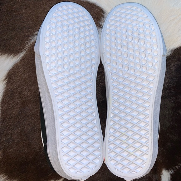 VANS - Picture 4 of 4